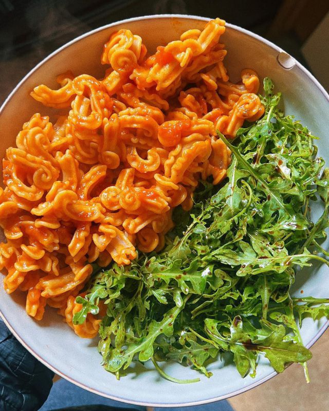Could've sworn we were watching @pixarturningred. Turns out we'd just been staring at this pasta for 1hr 40min. 

📸:: @healthykmac