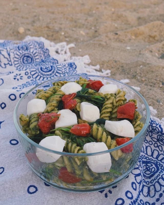 If you didn’t bring a big bowl of pasta salad to the beach this weekend... 🚩🚩🚩

📸: @lovef00d