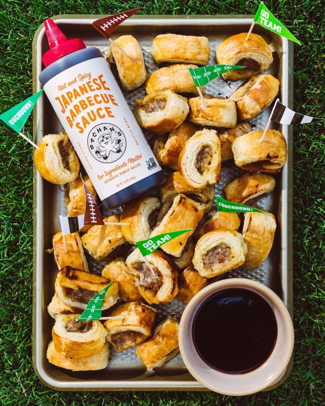 Sausage rolls but make ‘em spicy… 🔥 And crispy, and flakey, and saucy…
Need we say more? 🤤

Link to recipe in stories!