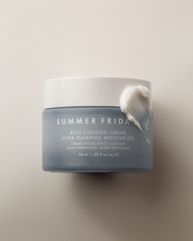 Rich Cushion Cream has been named a Powerhouse Quencher by @elleusa in the 2023 First Class Beauty Awards! 

“When your skin needs support the most, the Rich Cushion Cream is the thicc, teeny friend you can always rely on.

Armed with a blend of emollients and humectants such as squalane and glycerin, along with fruit extracts, the formula seeps into the skin to plump and hydrate." — ELLE

Shop now @sephora and SummerFridays.com!