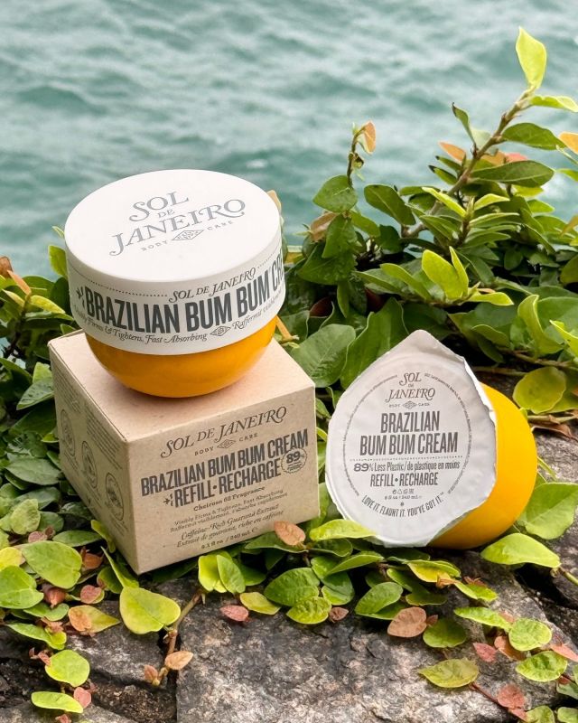 Hot people refill their Bum Bum cream. 💁‍♀️ Our refill pods provide the same amount of body cream, but with 89% less plastic... so the next time you need a restock, refill instead! 🌎 ♻️